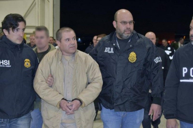 Una cadena perpetua y 30 años de cárcel para "El Chapo" Guzmán
