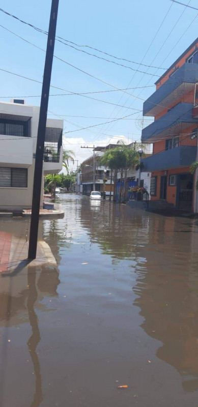 Llueve por 30 minutos y se inunda el Centro Histórico en Mazatlán
