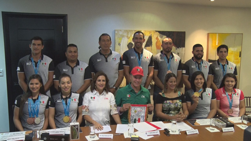 El Gobernador Quirino Ordaz entrega estímulos a Medallistas Sinaloenses en Panamericanos