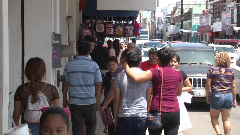 Se desatan compras de última hora por regreso a clases en Mazatlán