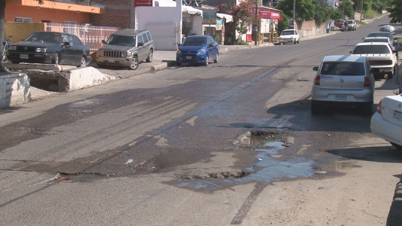 Baches por la calle Ancona