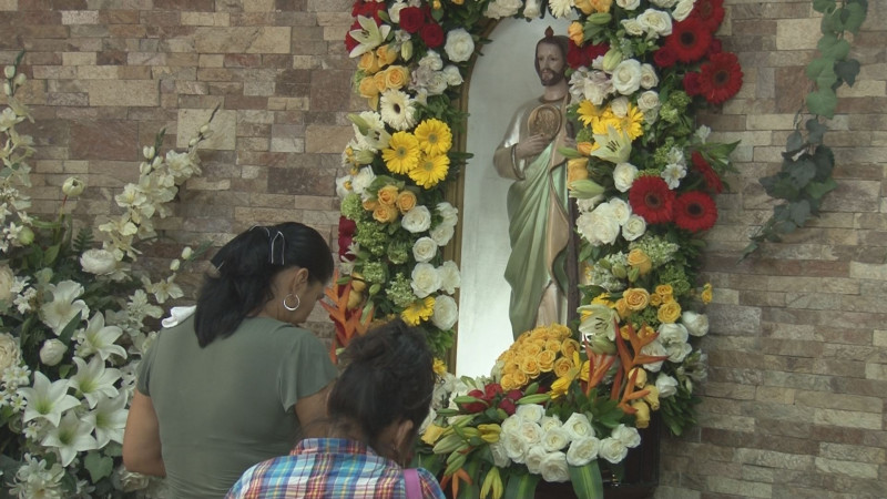 Fieles celebran a San Judas Tadeo en su día