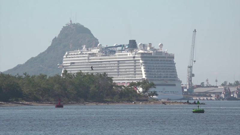 Turistas de cruceros recorren atractivos de Mazatlán