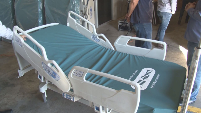 Entrega Gobierno del Estado 180 camas hospitalarias al Sector Salud
