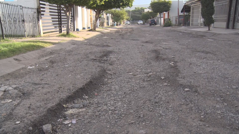 Calles en mal estado en San Benito