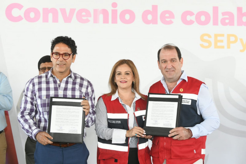 Tras convenio, Cruz Roja atenderá gratuita a niños de educación básica en emergencia: Juan Alfonso Mejía