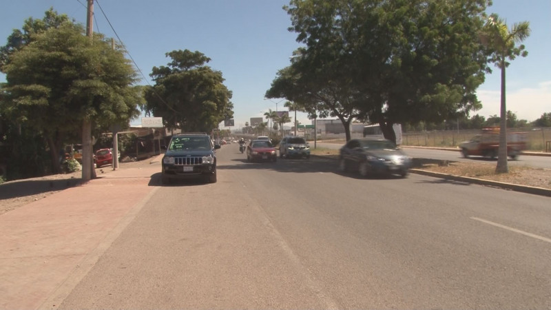 Urgen reductores de velocidad por carretera en Bachigualato