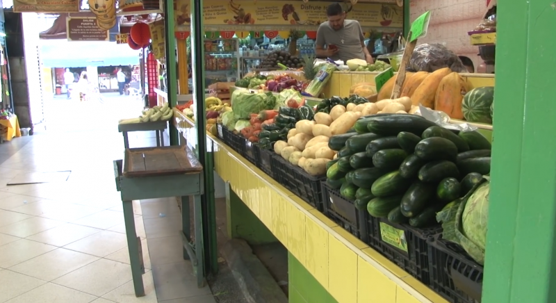 Bajan las ventas en locales del mercado municipal "Pino Suárez"