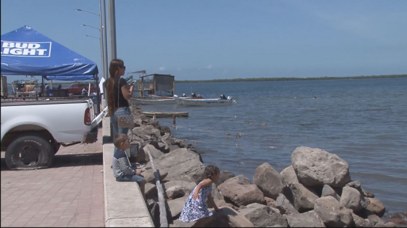 Alcalde de Navolato insiste que se cierren las playas para evitar propagación de covid19