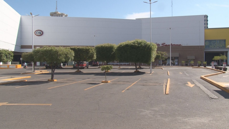 Cierran plazas comerciales en Sinaloa para evitar que la gente salga de casa