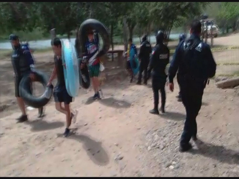 Retiran policías municipales a jóvenes que intentaban instalarse en Sanalona
