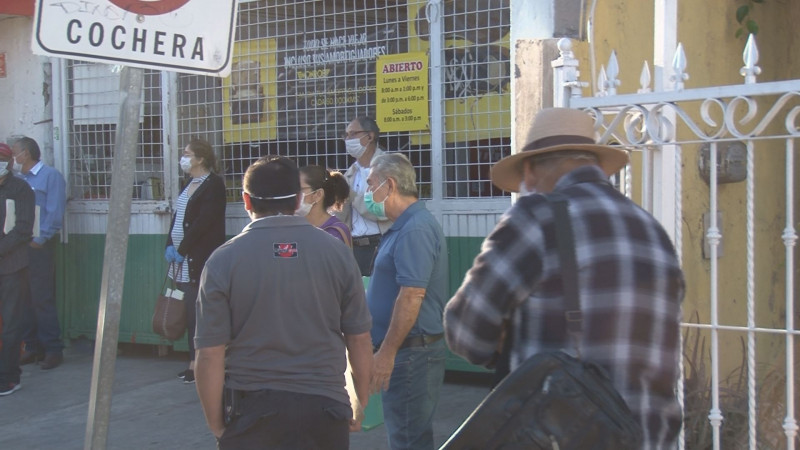 Piden adultos mayores que IMSS prorrogue trámites para las pensiones