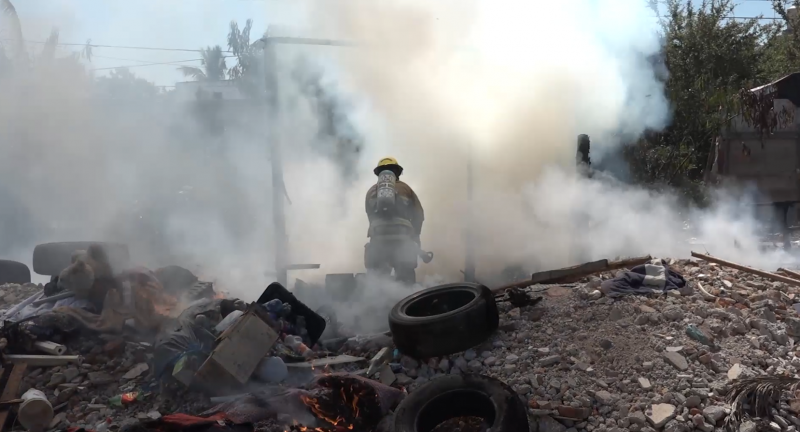 No baja el índice de incendios en el puerto, aseguran bomberos