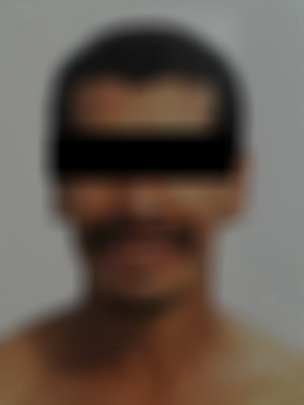 Policías de la SSPyTM a presunto responsable del delito a robo comercio