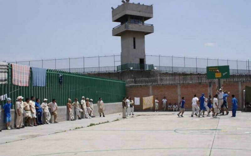 Cárceles mexicanas comienzan a liberar presos por riesgo de COVID-19