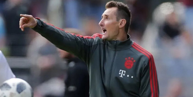 El ex-futbolista Miroslav Klose será auxiliar técnico del Bayern Munich