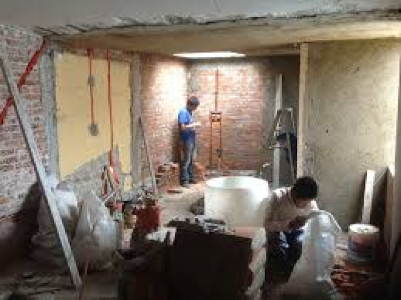 Aprovechan cuarentena para remodelar su casa