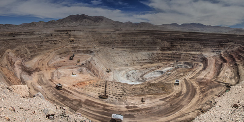 Mayor minera de cobre del mundo reporta una baja de 85 % en sus excedentes