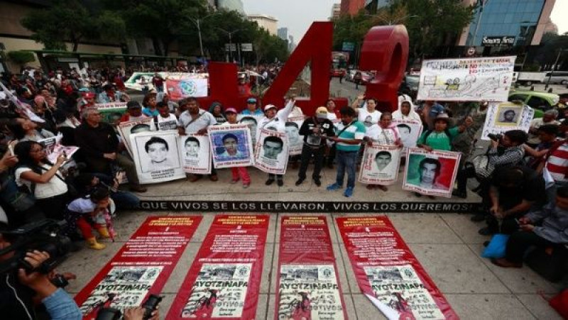 Identifican restos de uno de los 43 desaparecidos de Ayotzinapa