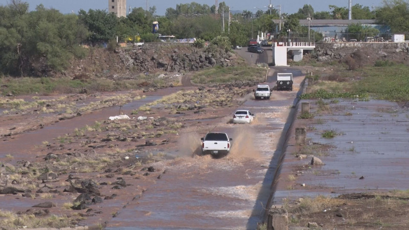 Se desbordó la presa derivadora por las lluvias del lunes por la noche