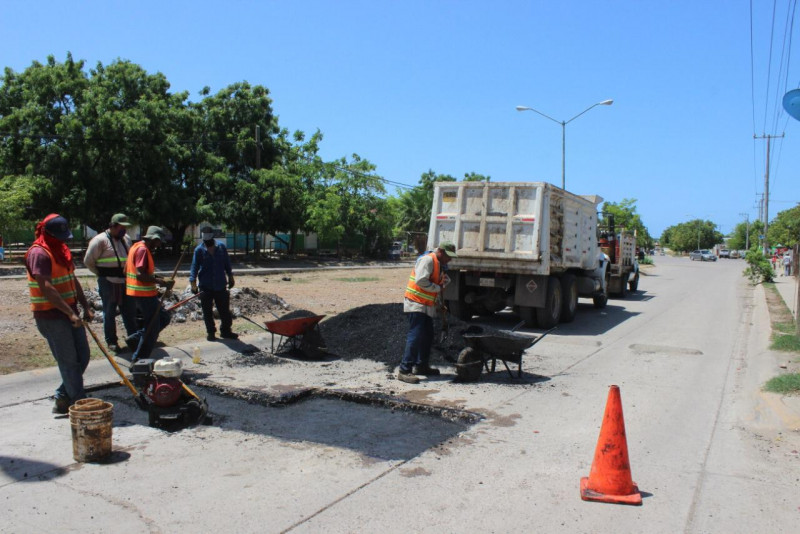 Avanza bacheo en la ciudad