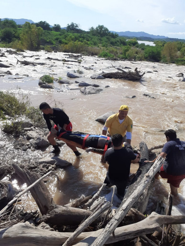 Cuerpo de una mujer aparece sin vida en represa de Rosario