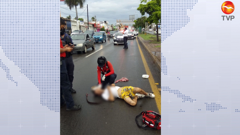 En Mazatlán, automóvil atropella a hombre y huye del lugar