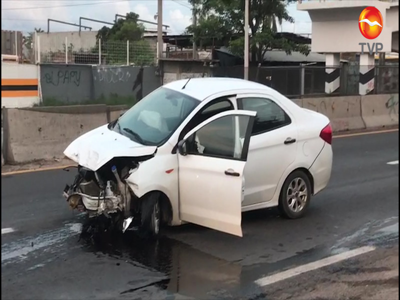Aparatoso accidente en Mazatlán, sin lesionados