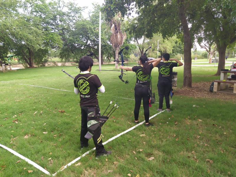 Tres integrantes de la UAS en Tiro con Arco participaron en Torneo nacional en linea