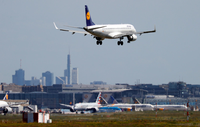 Lufthansa reducirá más su flota y va a despedir a más empleados