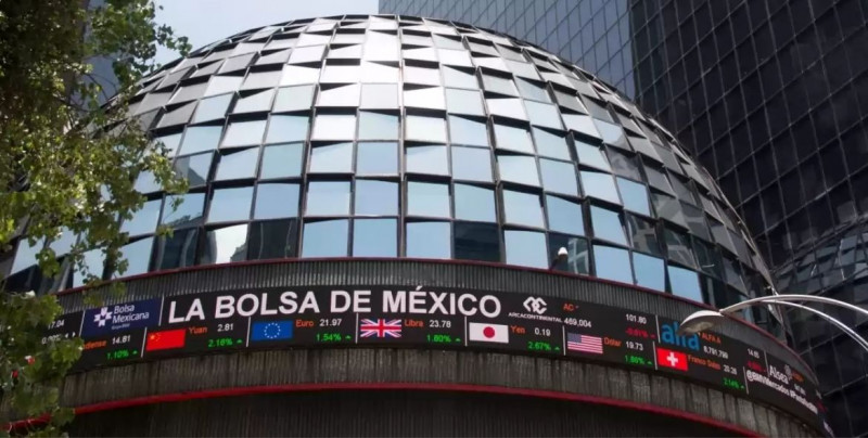 Bolsa Mexicana de Valores suspende operaciones este viernes sin dar explicación alguna
