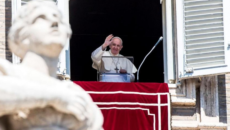El papa advierte de la "catástrofe educativa" que ha generado la pandemia