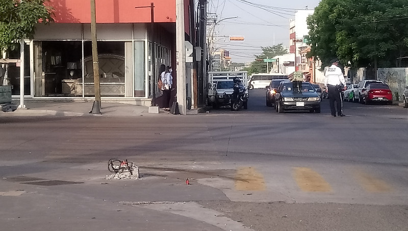 Precaución no hay semáforo en Obregón y Francisco Villa