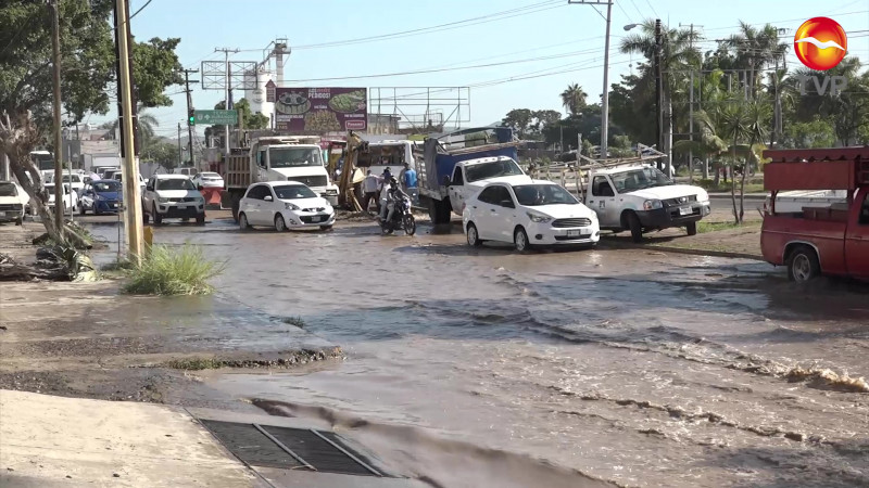 Daño en tubería deja sin agua a más de 24 colonias en Mazatlán