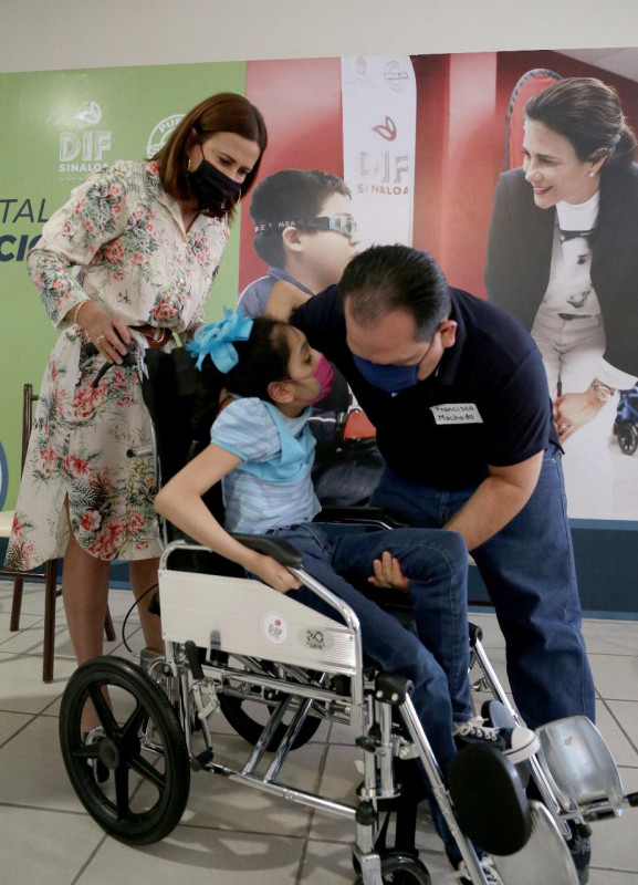 Reinicia el DIF Sinaloa con el programa de apoyos funcionales