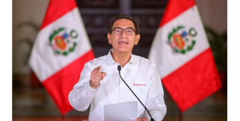 Perú destituye a su presidente por "incapacidad moral" en medio de acusaciones de corrupción