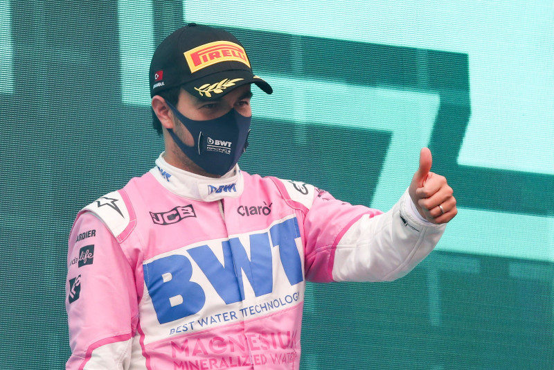 Sergio "Checo" Pérez se sube al podio al terminar 2do. en GP de Turquía