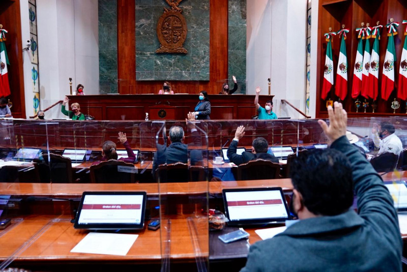 Diputados se confrontan por segundo informe de AMLO