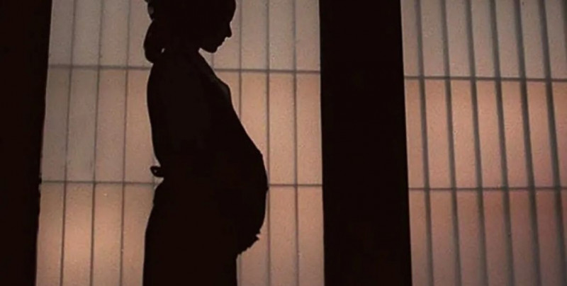 Hasta seis años de prisión a hombres que abandonen a mujeres embarazadas en Nuevo León