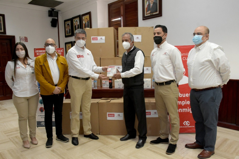 Recibe Alcalde donativo de 8,333 cubrebocas KN95 por parte de la empresa Coca-Cola
