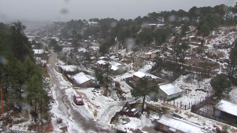 Piden precaución a automovilistas ante pronóstico de nevadas en Durango