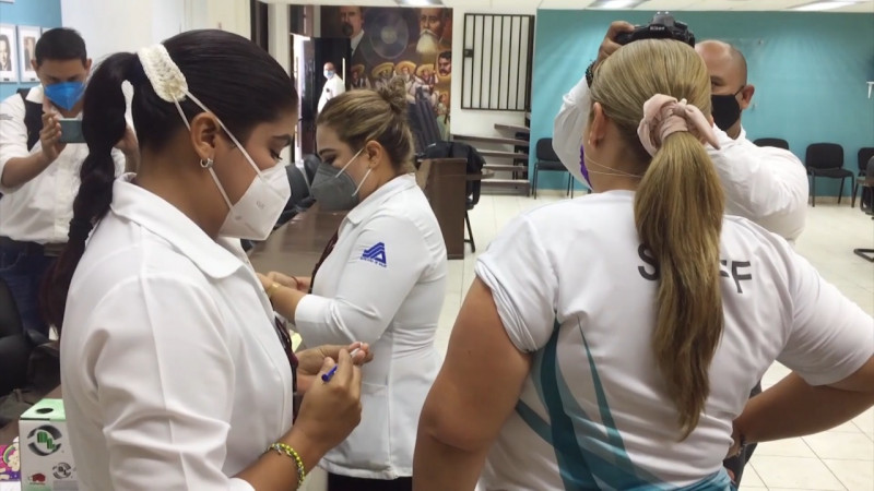 Llegan vacunas anticovid a Sonora