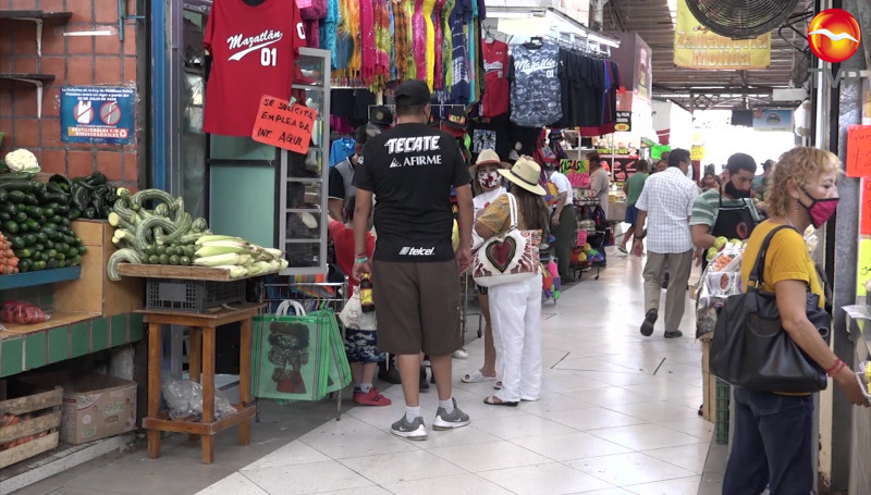 Esperan locatarios del Mercado "Pino Suárez" que suban las ventas con la Serie del Caribe