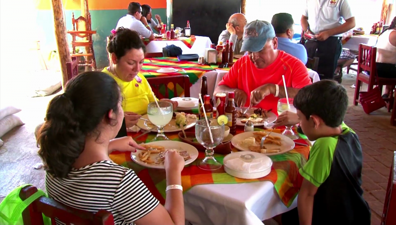 Analizarán otorgar ampliaciones de horario a restaurantes