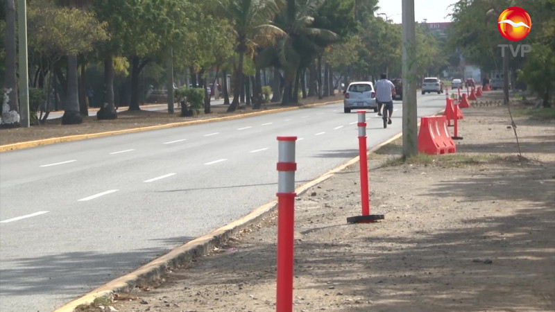 Desaparecen cajones de estacionamiento alrededor del Teodoro Mariscal