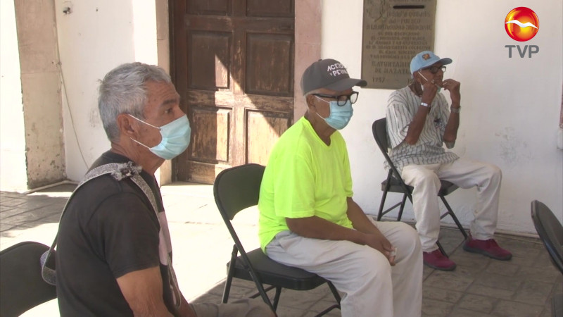 Vacunarán primero a 'abuelitos' de zonas rurales en Mazatlán