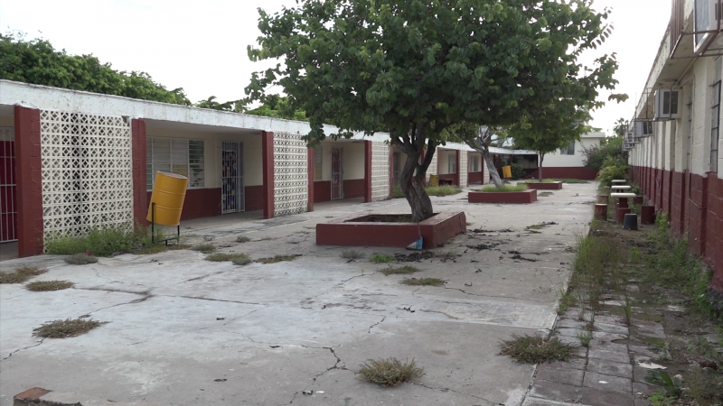 161 escuelas vandalizadas y robadas durante pandemia