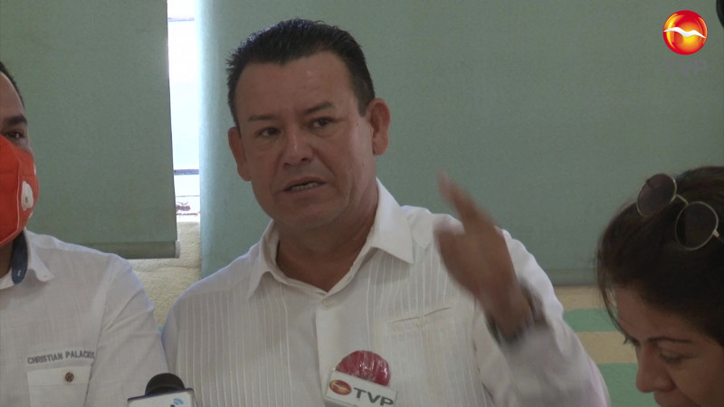 Se presenta Yiyo Moreno como precandidato a la Alcaldía de Escuinapa