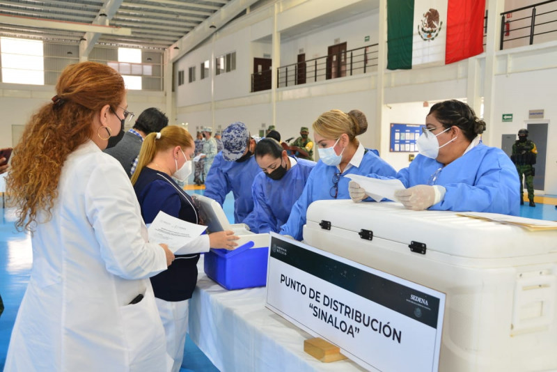 Han llegado a Sinaloa más de 101 mil 515 vacunas COVID