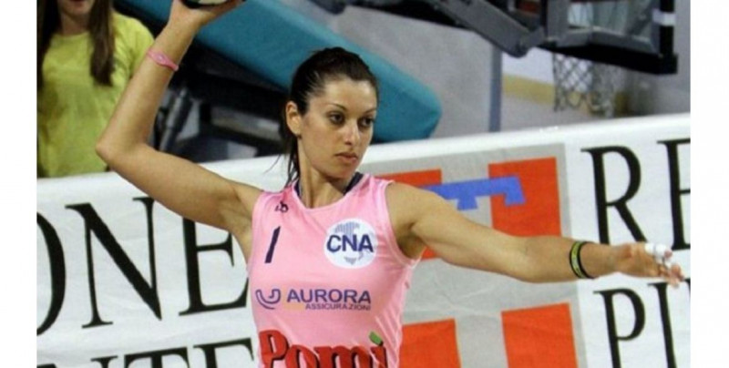 Club de voleibol profesional demanda a una de sus jugadoras por quedar embarazada